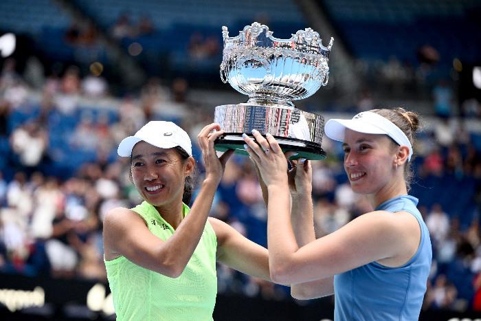 张帅组合夺2026澳网女双冠军
